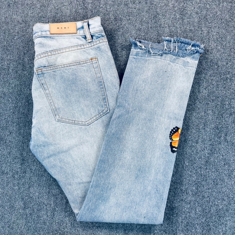 MNML Mens 32x32 Butterfly‎ Graphic Light Wash Raw Hem Straight Button Fly Jeans